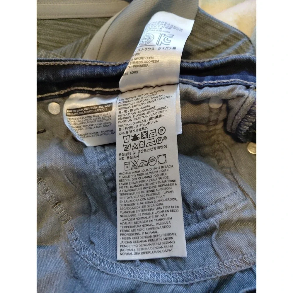 Mens Levi 505 Jeans 38 x 30 New Condition